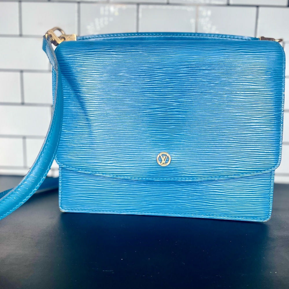 Authentic Vintage LOUIS VUITTON Epi Grenelle Toledo